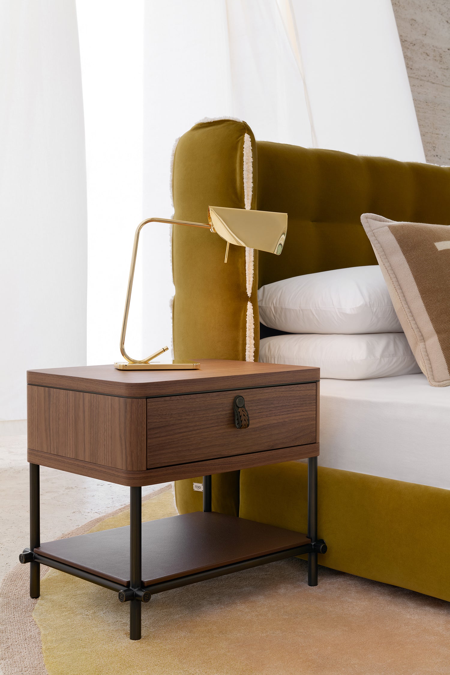 Tiretto Bedside Table
