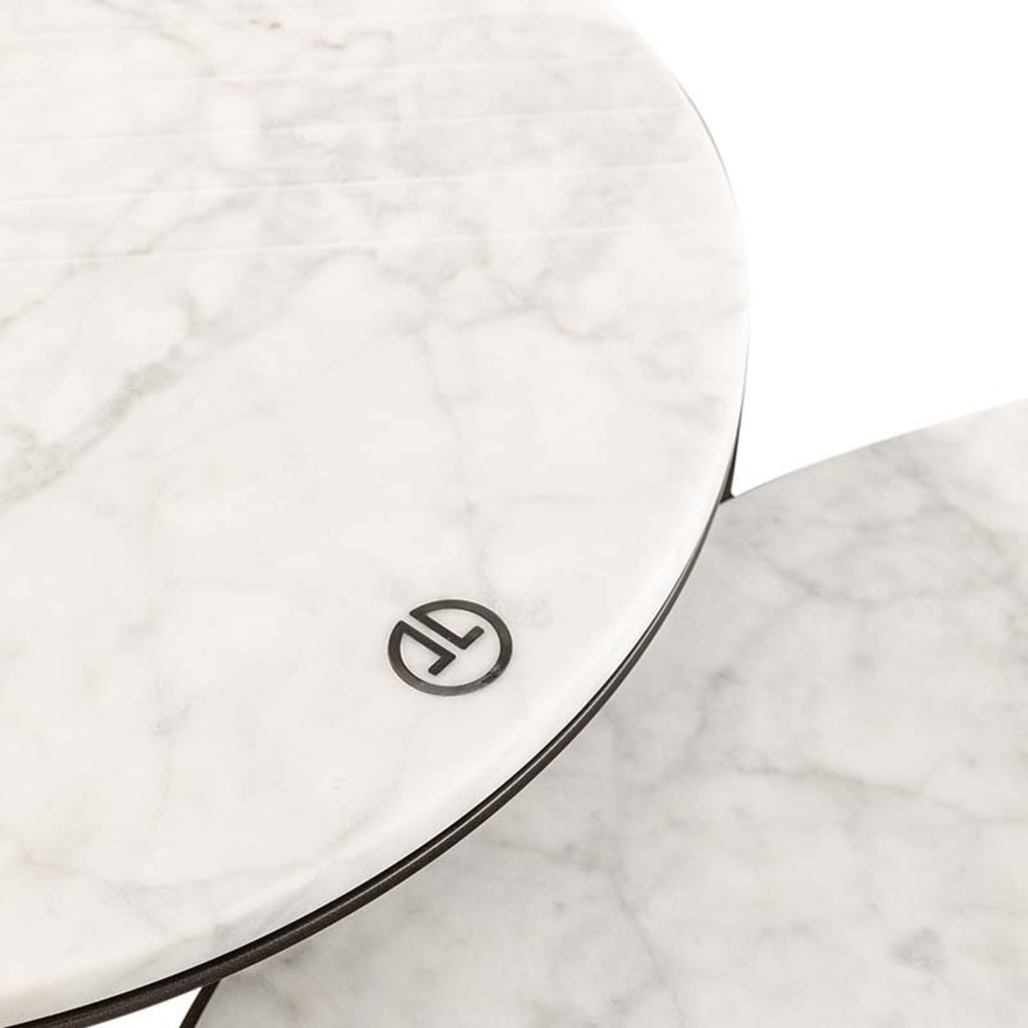 Gala Coffee & Side Table