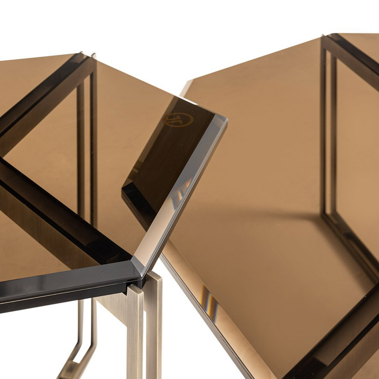 Gemmy Coffee & Side Table