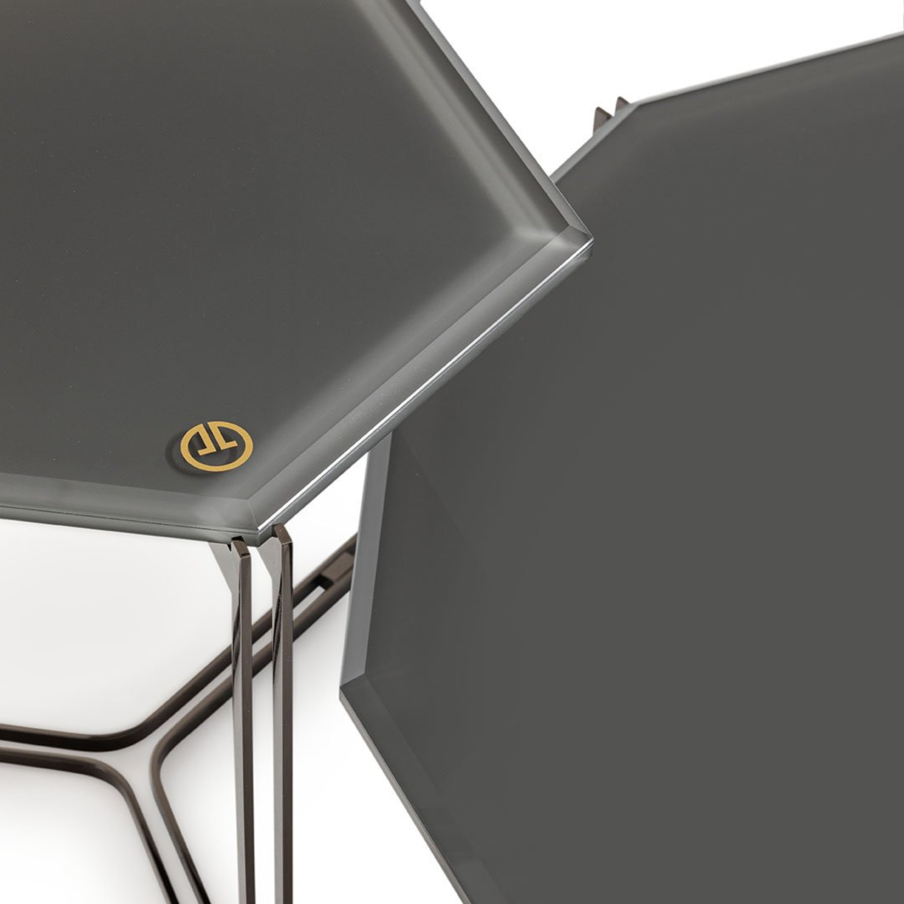 Gemmy Coffee & Side Table