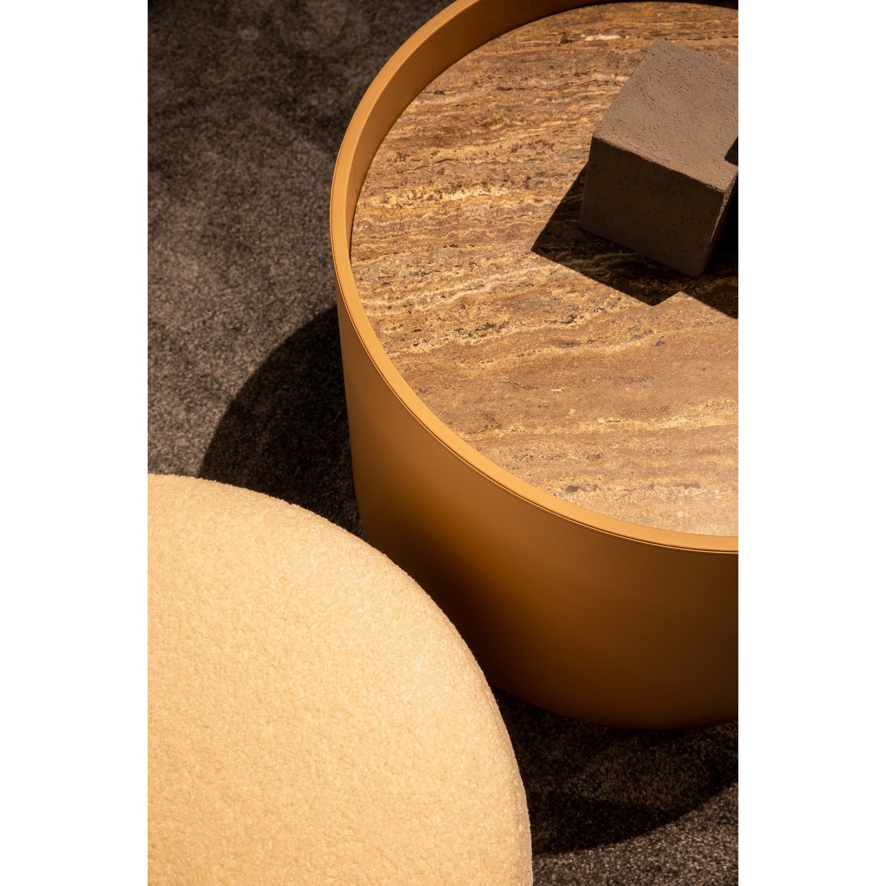 Monny Coffee & Side Table