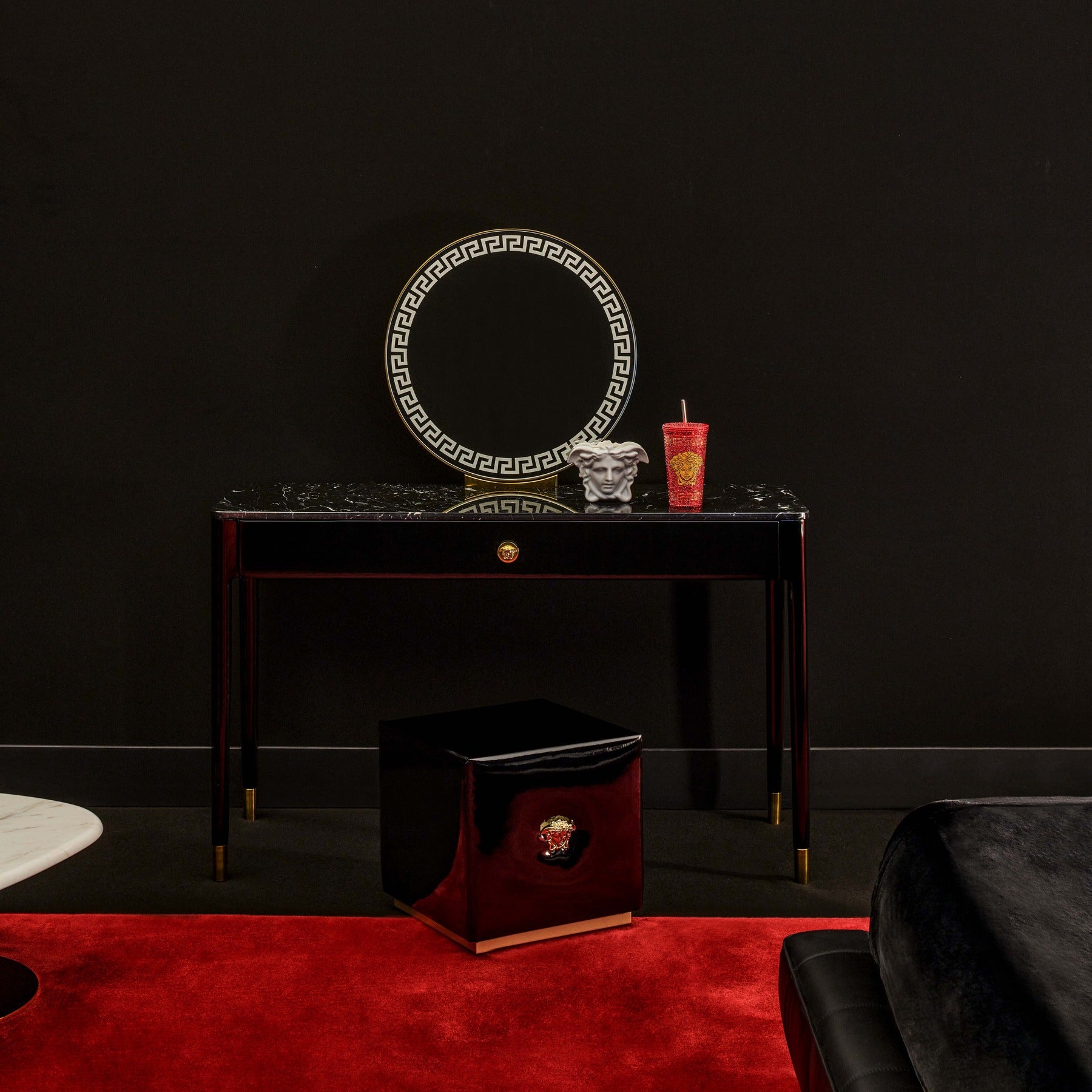 Greca Vanity Lady Desk Console