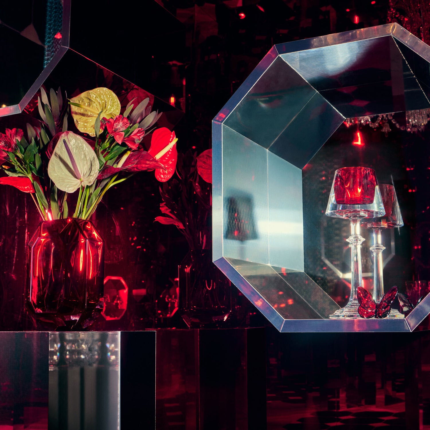 Octogone Vase 250 -Red