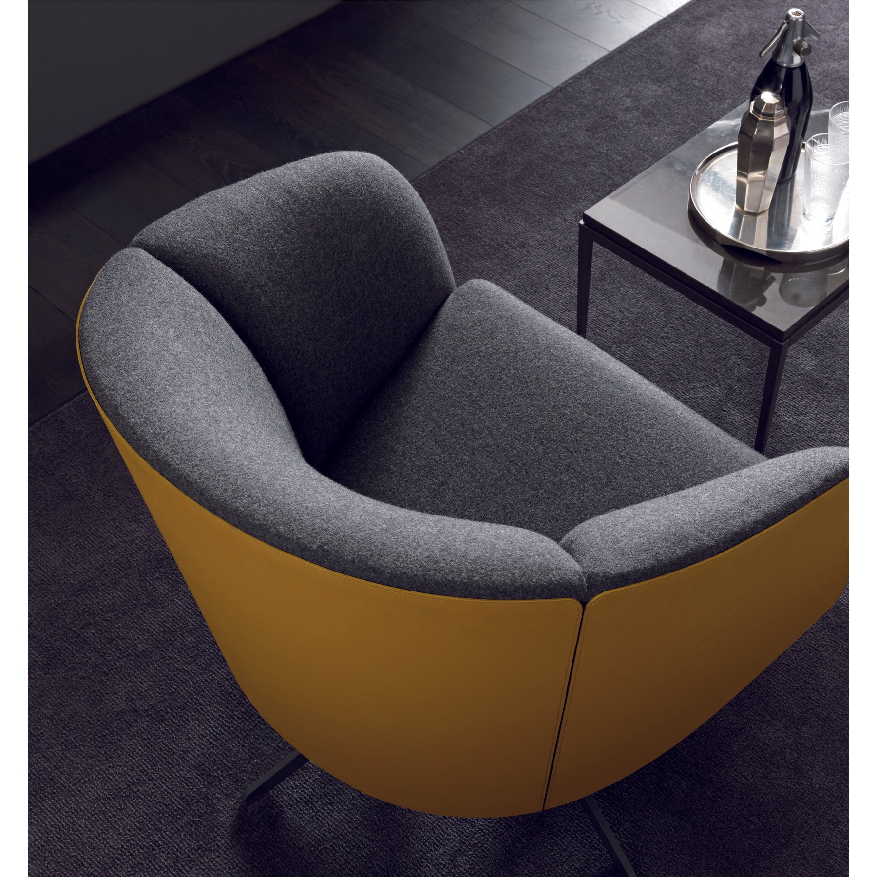 Violetta Armchair